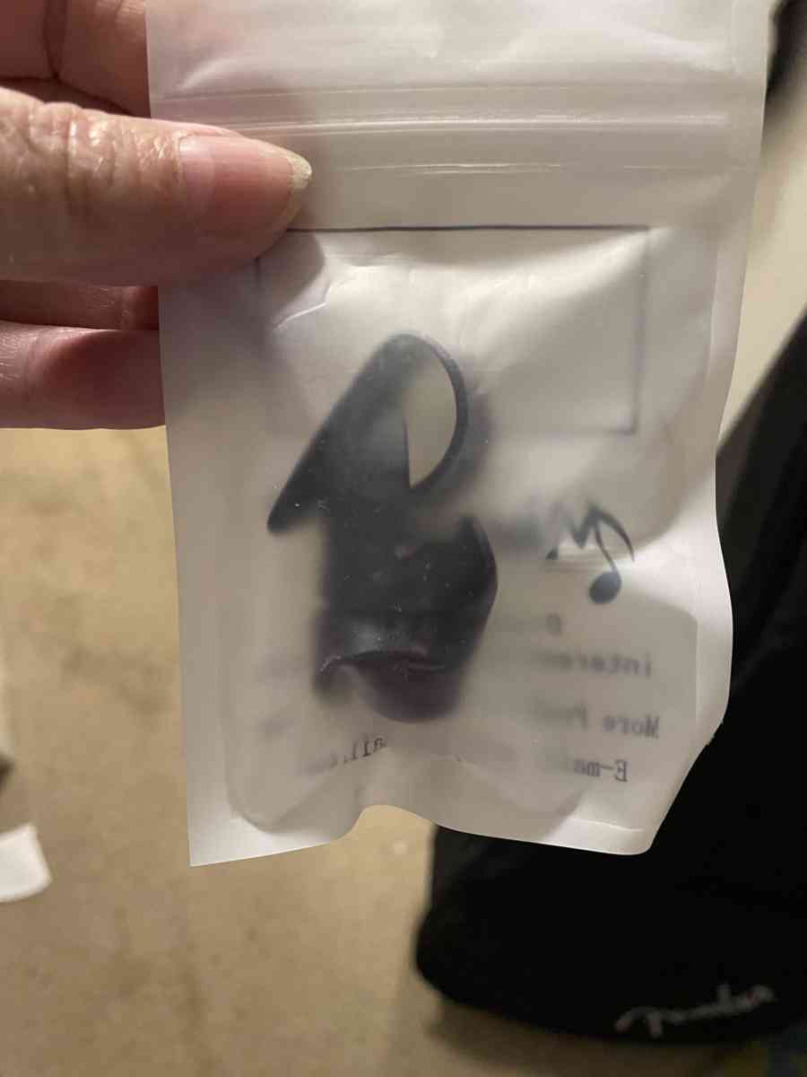 Brand new guitar with Accessories