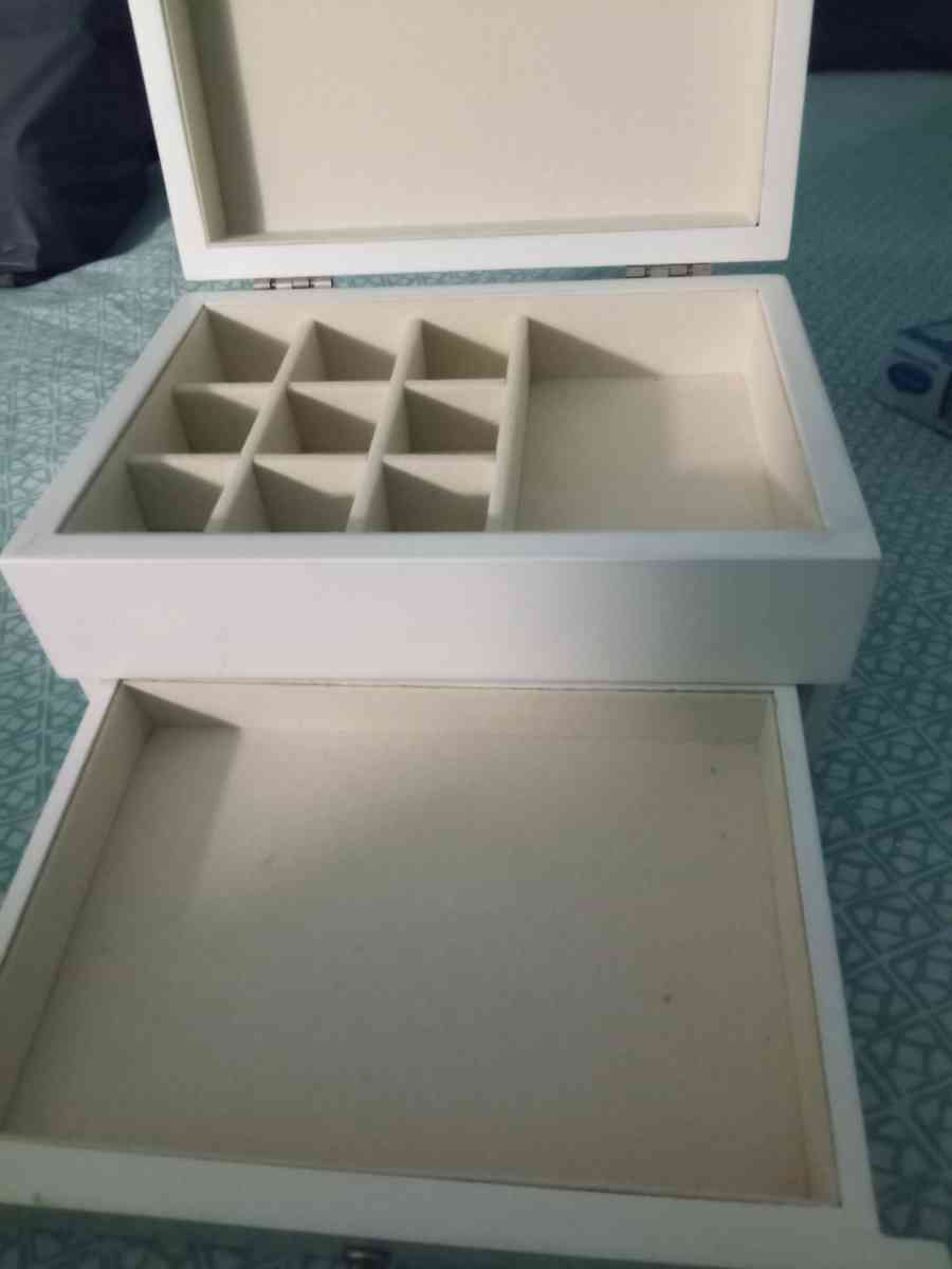jewelry box white