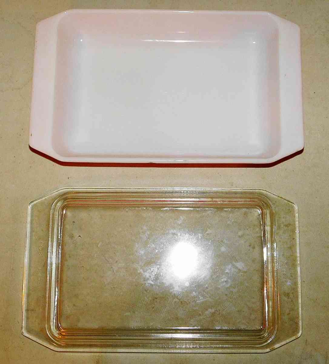 Pyrex bakeware