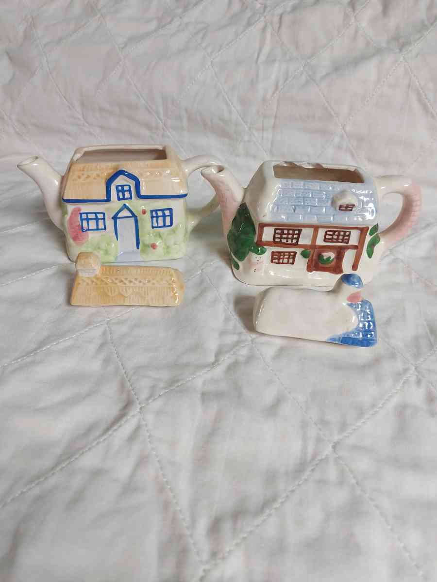 collectible ceramic creamer with removable lids