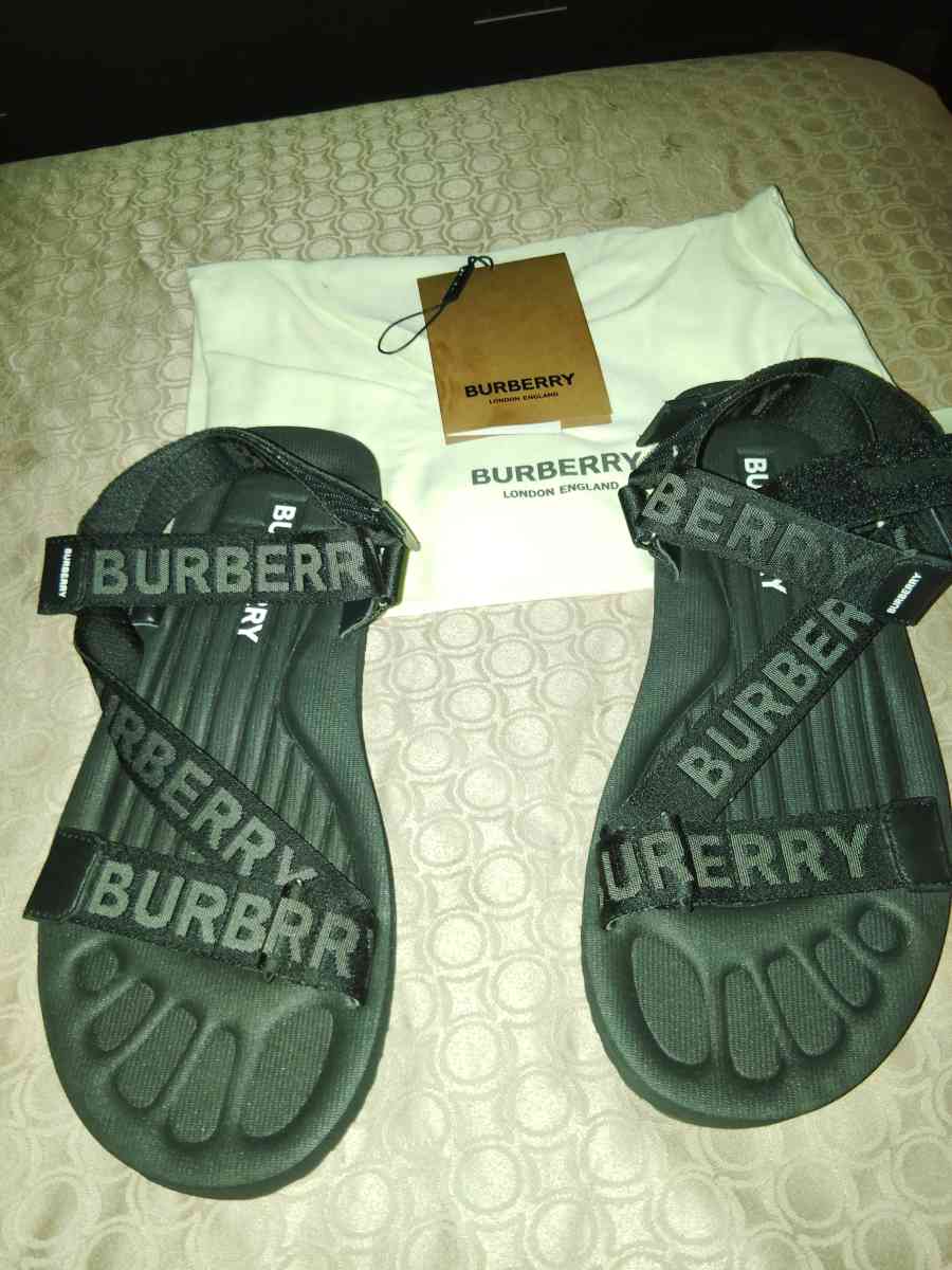 Burberry sandals size 10