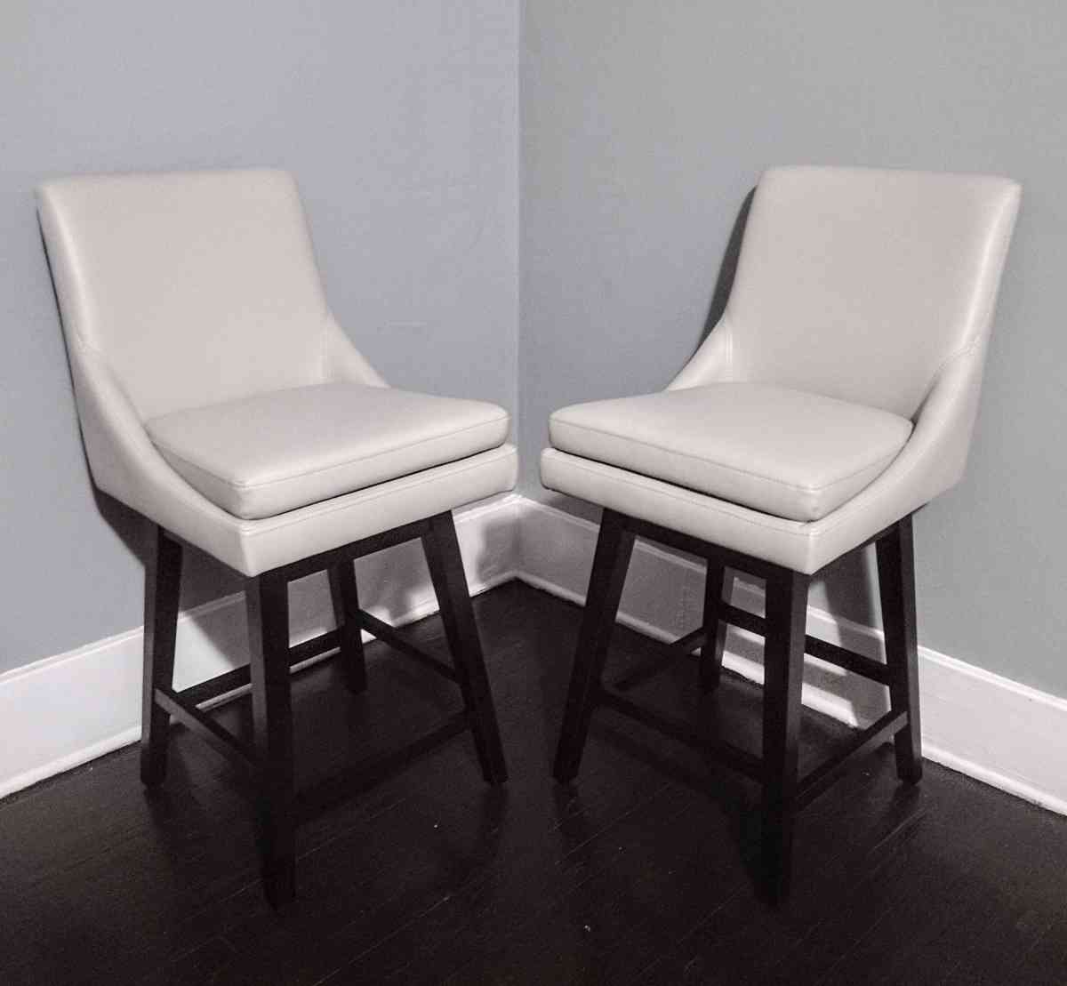 Lissa Light Gray Faux Leather Swive rCounter Stool Set