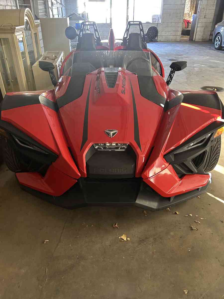 BEAUTIFUL 2020 POLARIS SLINGSHOT SL