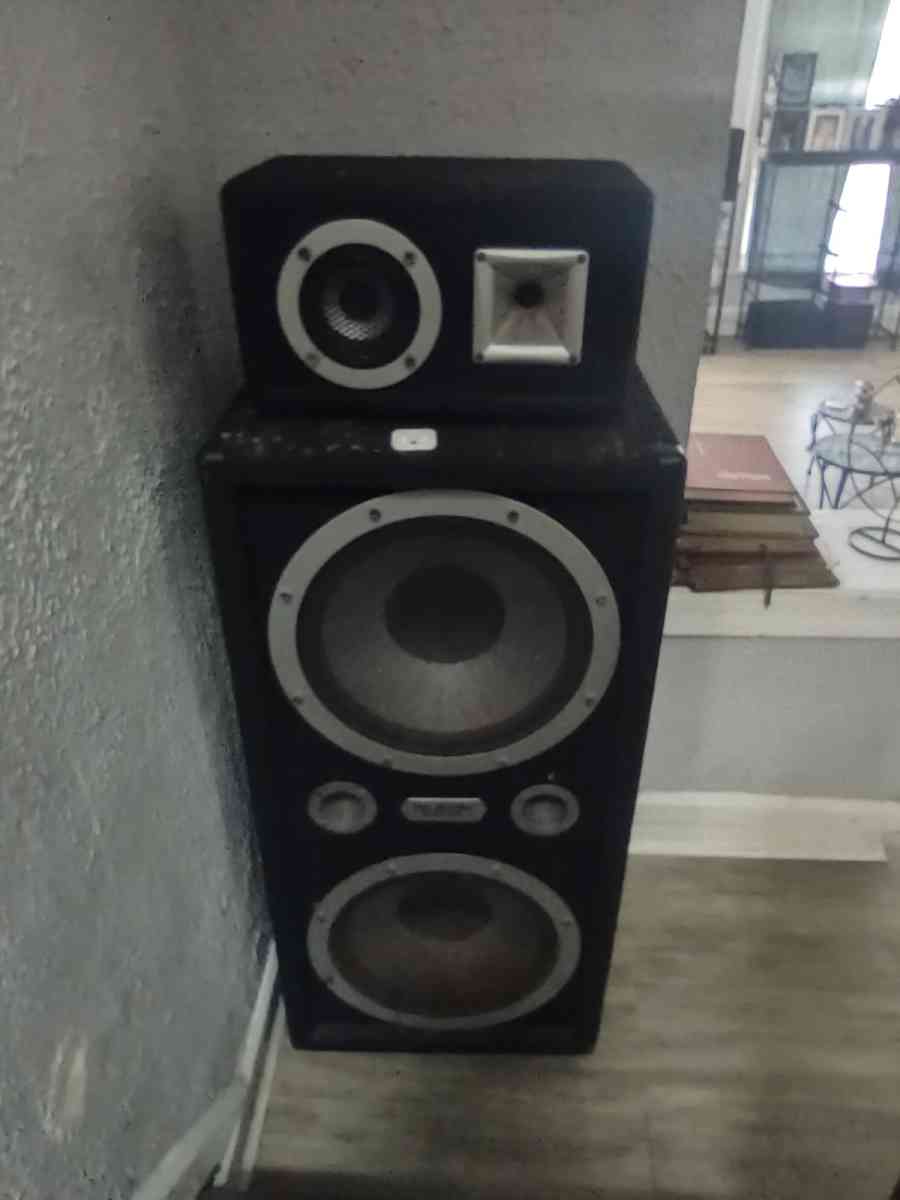 pro studio speakers
