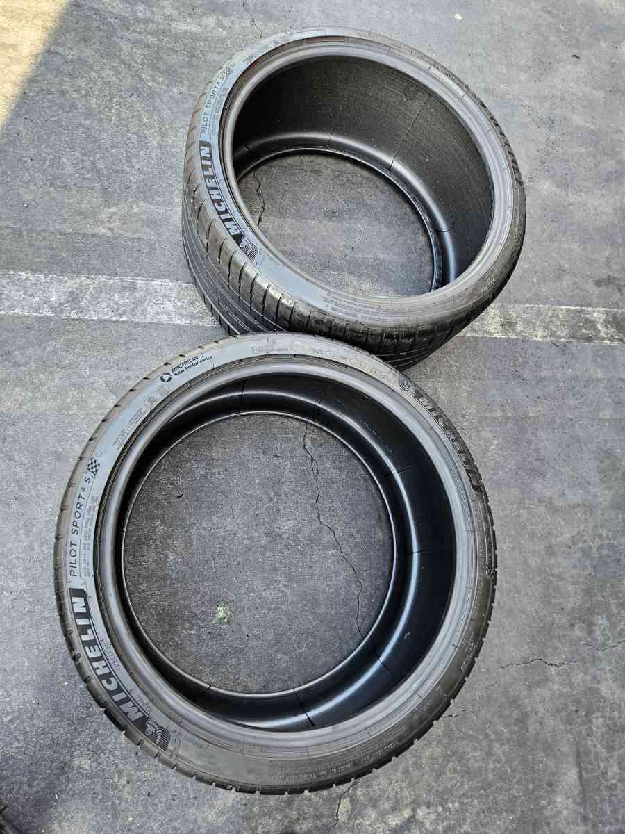 2 PCS OF TIRES MICHELIN PILOT SPORT 4S