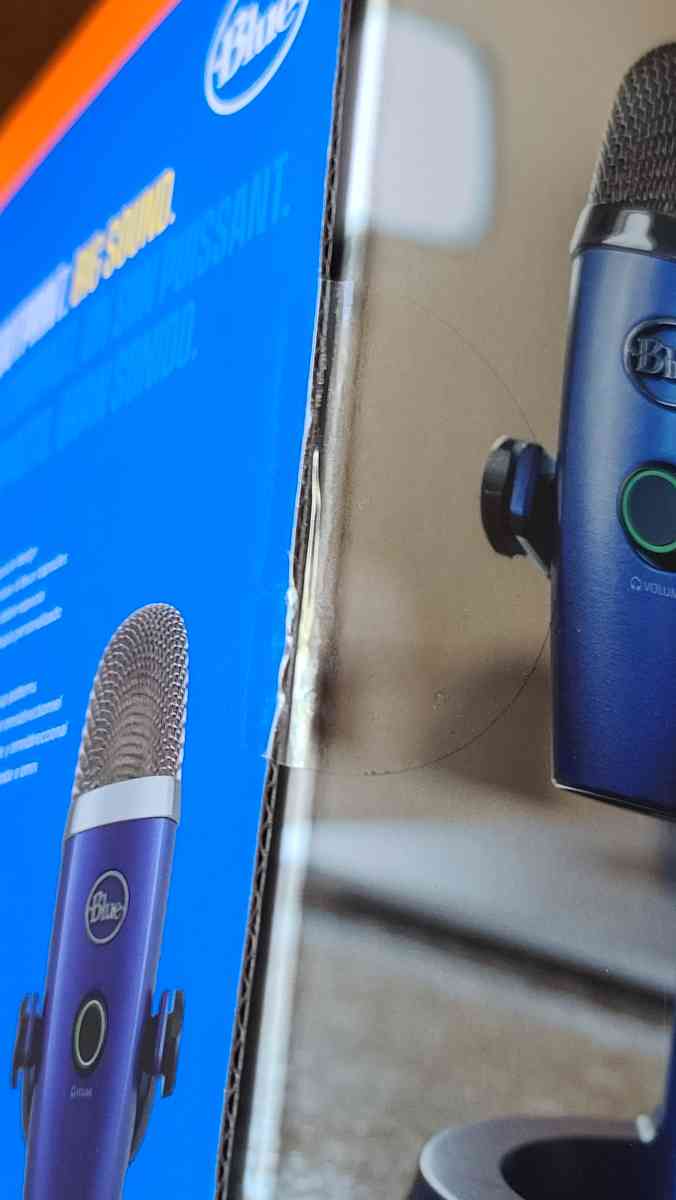 BRAND NEW Blue Yeti Nano Microphone
