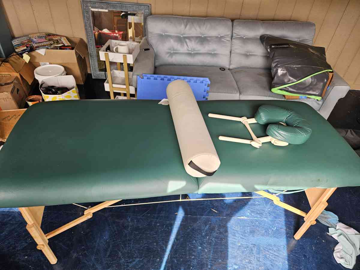 massage table