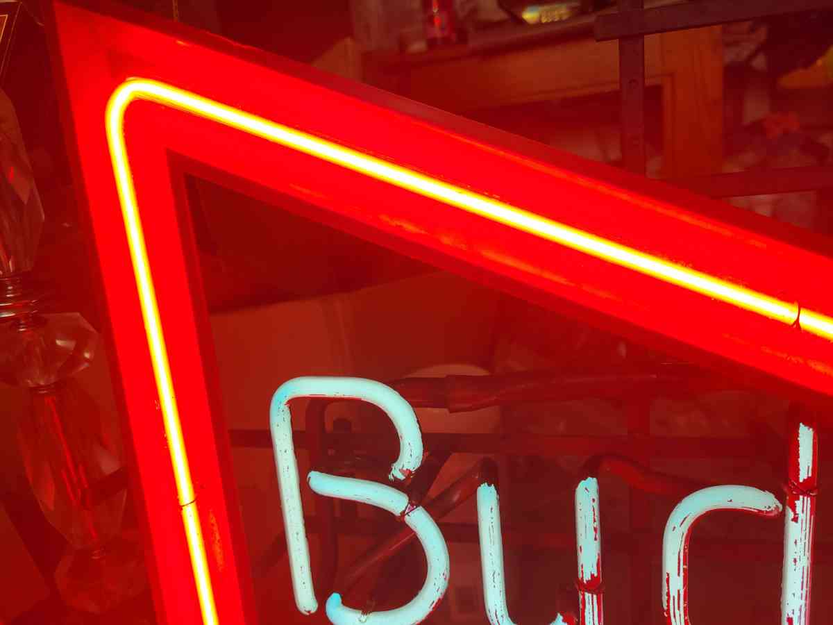 very rare vintage Budweiser neon beer Ad sign