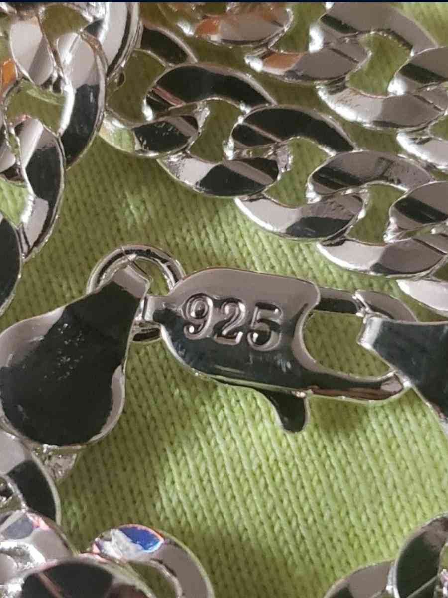 Beautiful silver 925 stamped 6mm 24in Cuban link chain