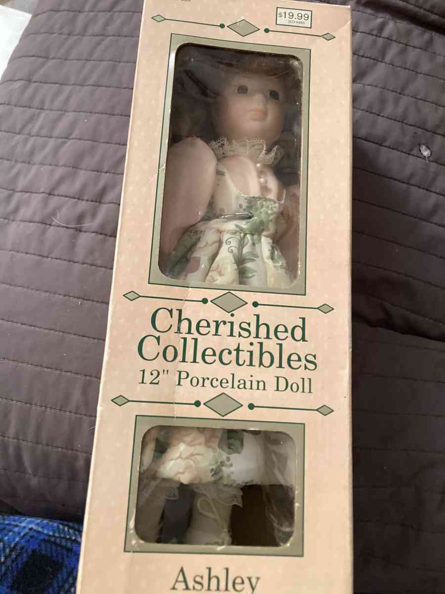 Cherishable collections Ashley porcelain doll Cherishable