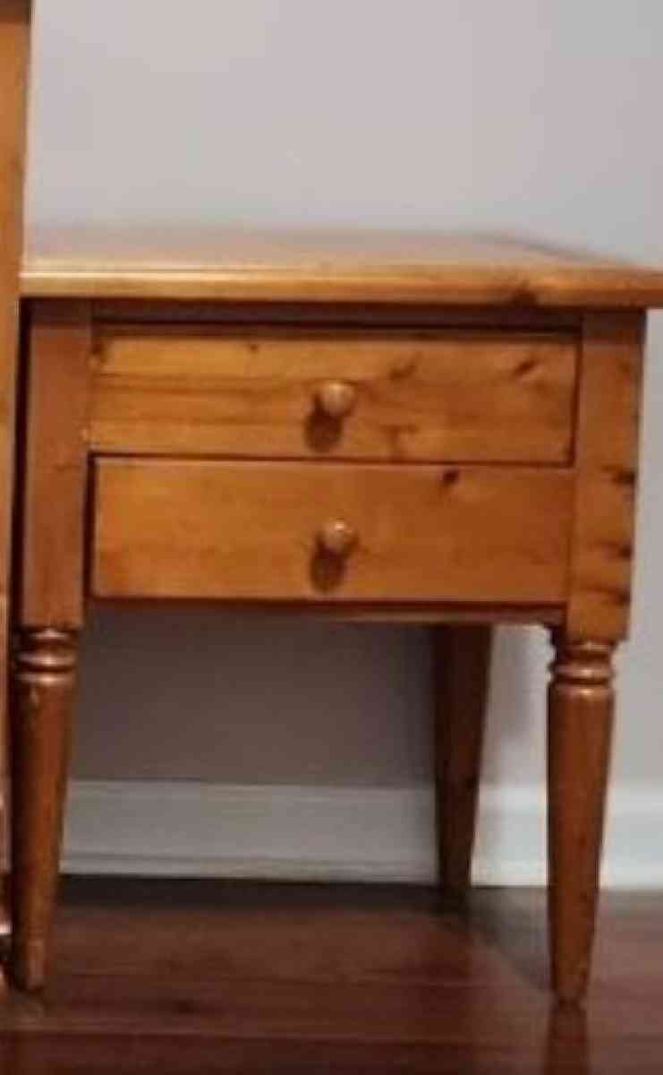 dressing table with drawers
