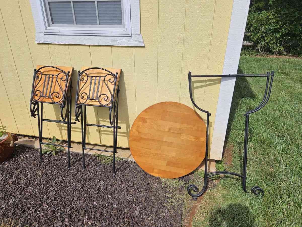 bistro set 1 table 2 chairs