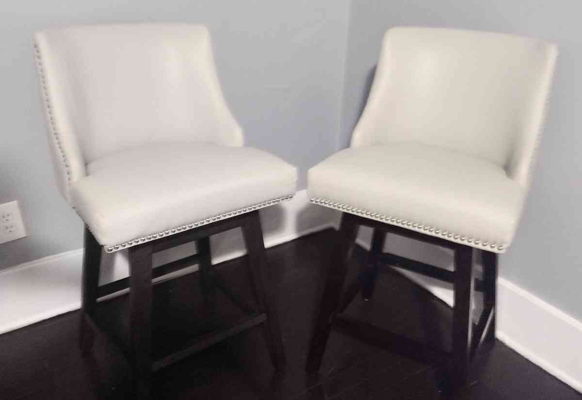 Asher White Swive lNailhead Trim Bar Counter Stool Set of 2