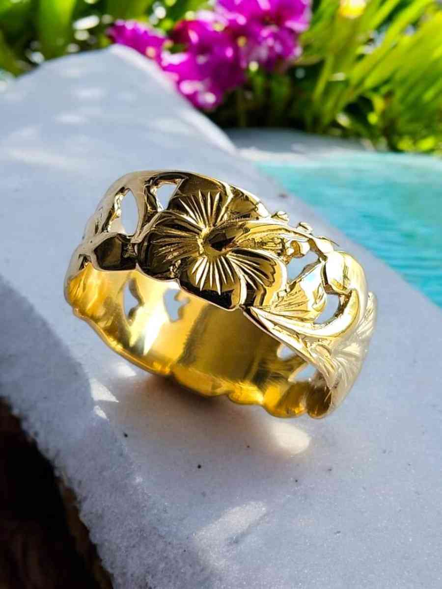 14 KT GOLD RING