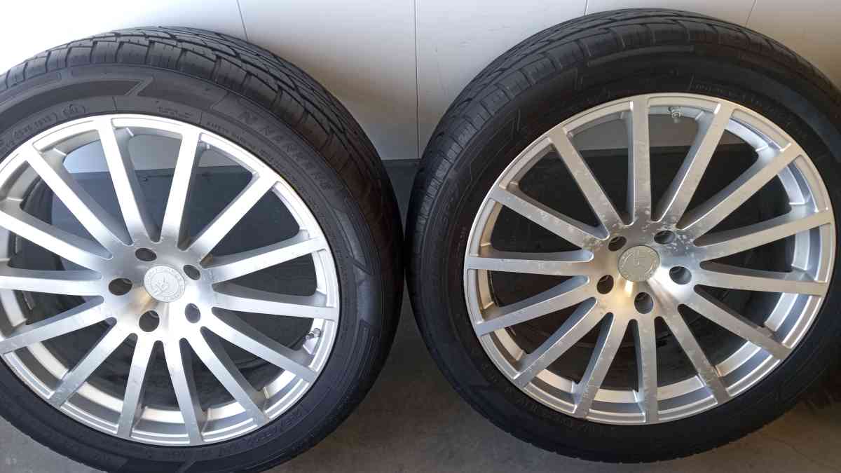 set of 4 tires and wheels R22