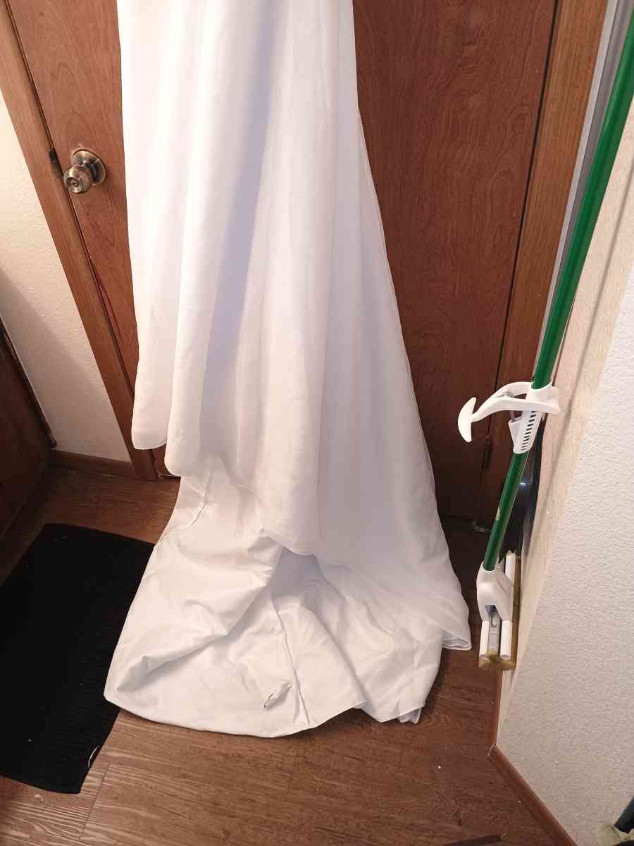 new Wedding Dress