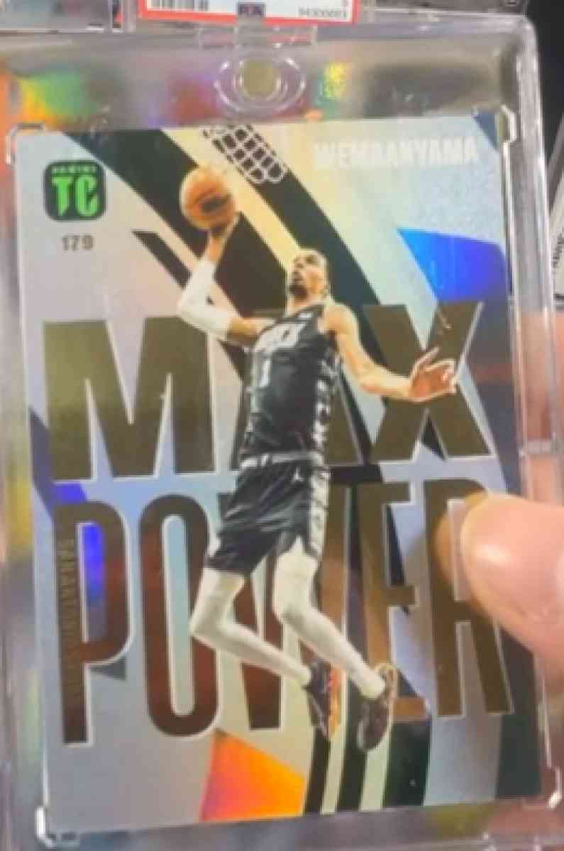 Victor Wembanyama Max Power Basketball Card