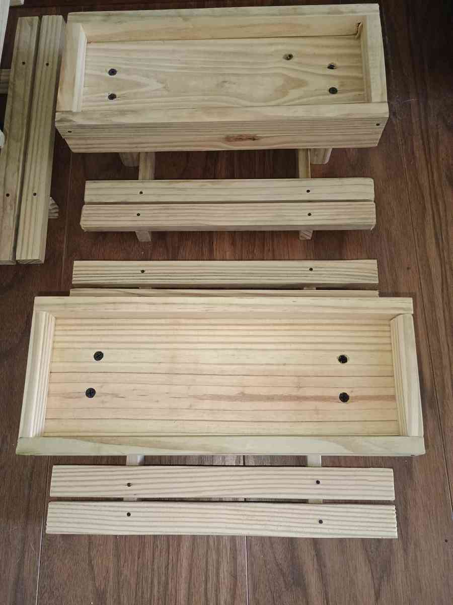 Bird or Squirrel Feeders