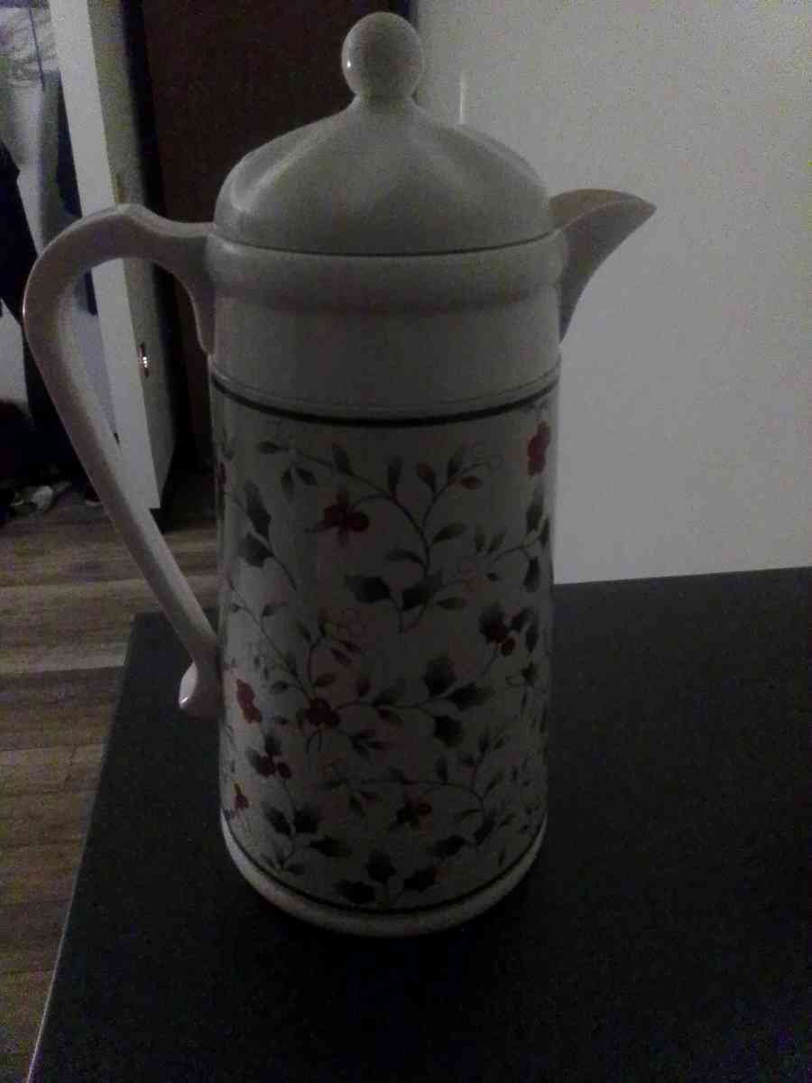 mistletoe Christmas Thermos without bow