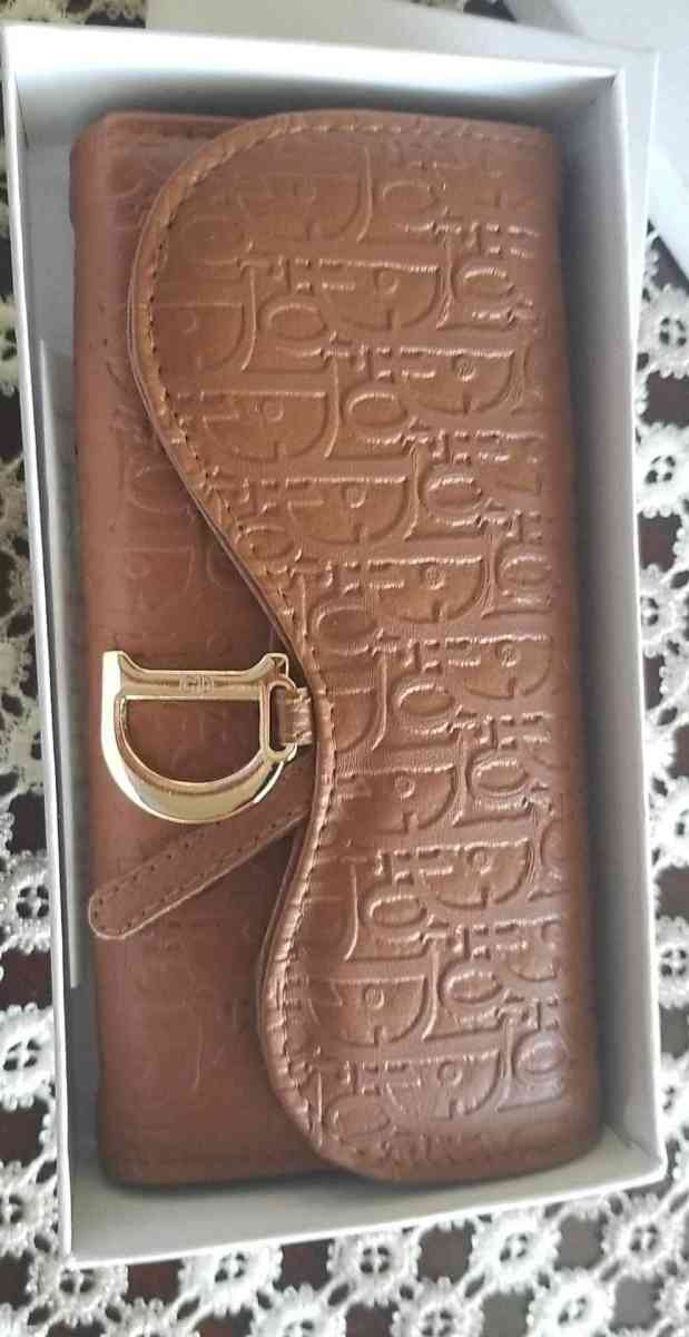 non brand women wallet  Christian dior mirror