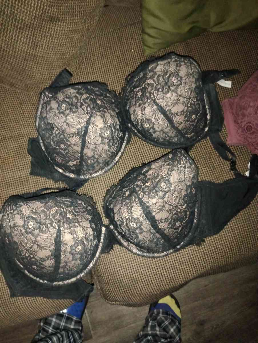 3 bras