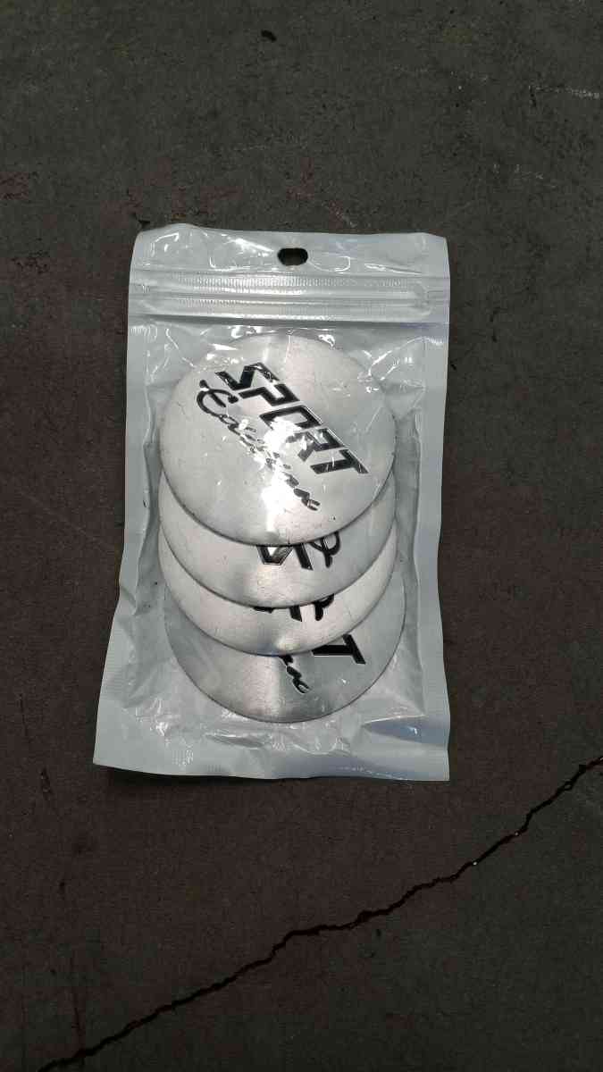 the new set of the 4 caps center sport