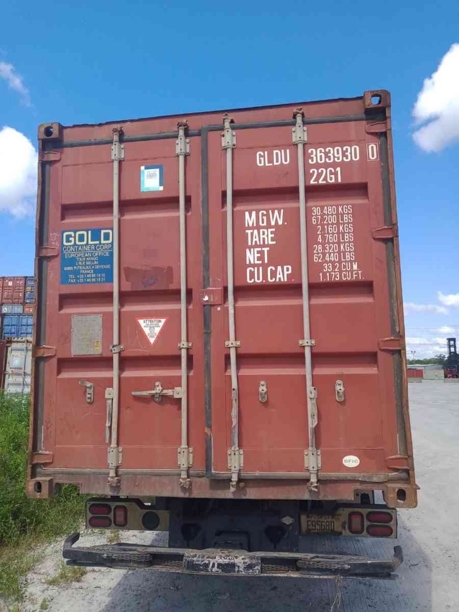 Shipping Cobtainers For Sale
