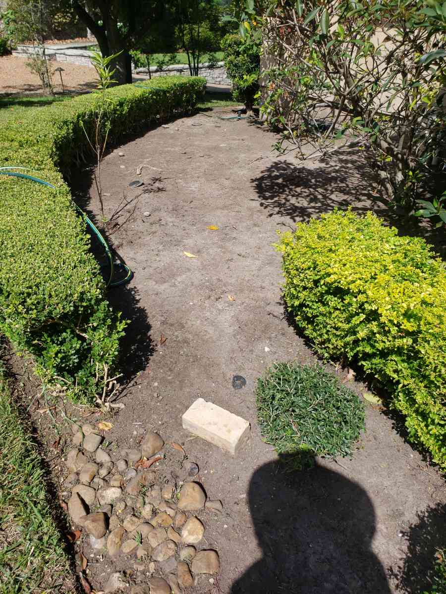 todo tipo de trabajos de yardas perios de piedras ect