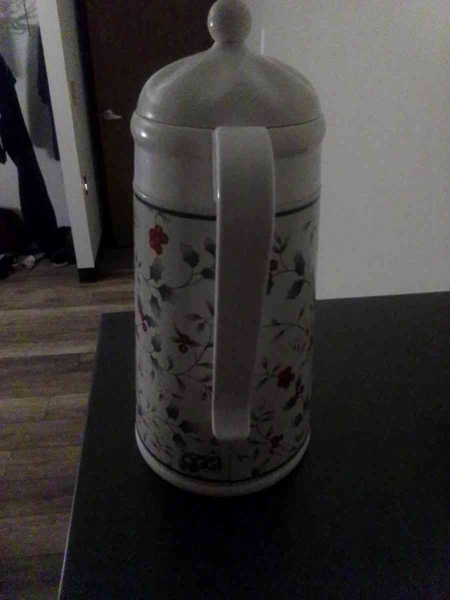 mistletoe Christmas Thermos without bow