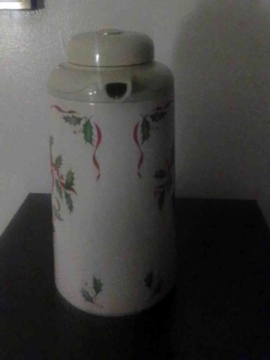 mistletoe Christmas Thermos with bow