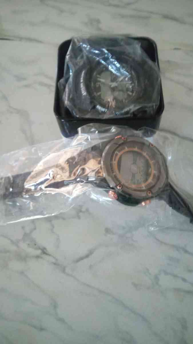 the 3 watchs of battery new