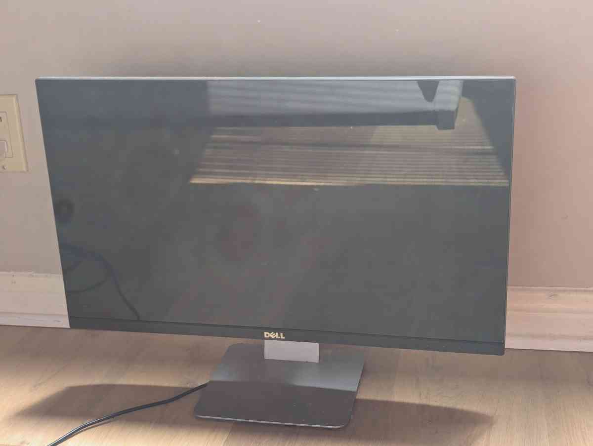 HD Monitor 24 Inches