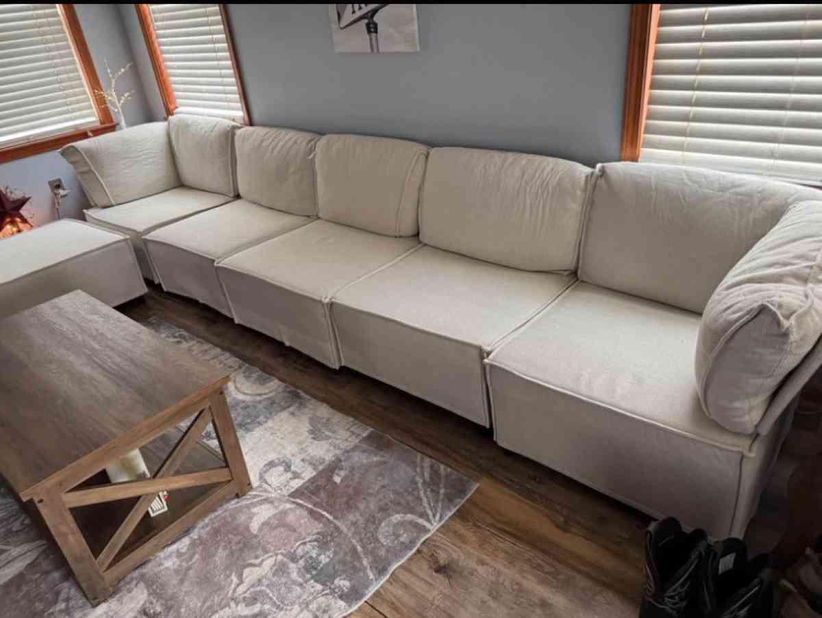 5 Piece Sectional wsquare otterman