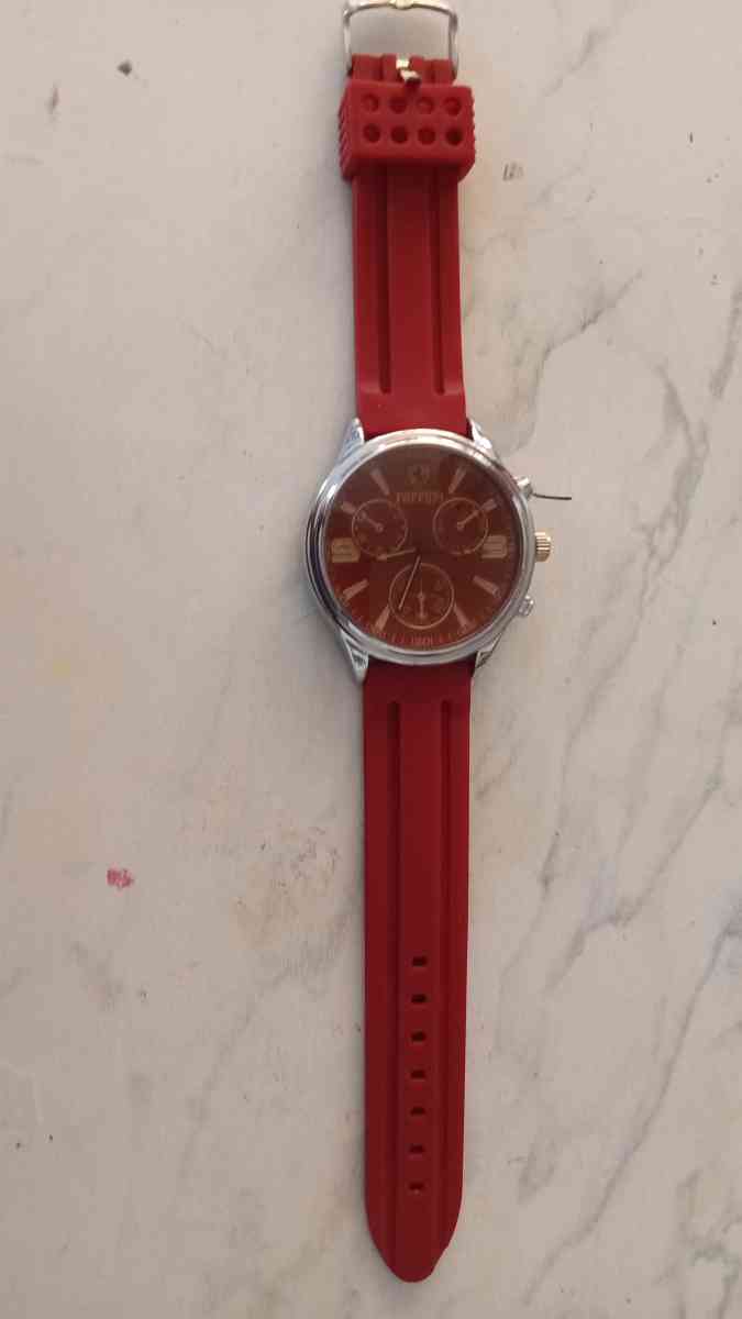 the watch of battery Ferrari