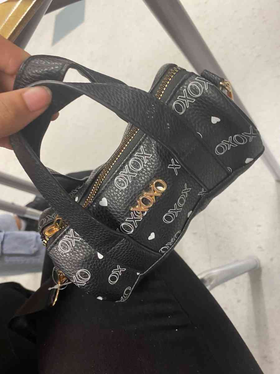 XOXO PURSE