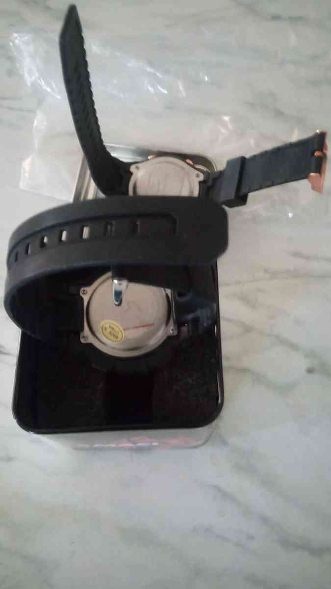 the 3 watchs of battery new