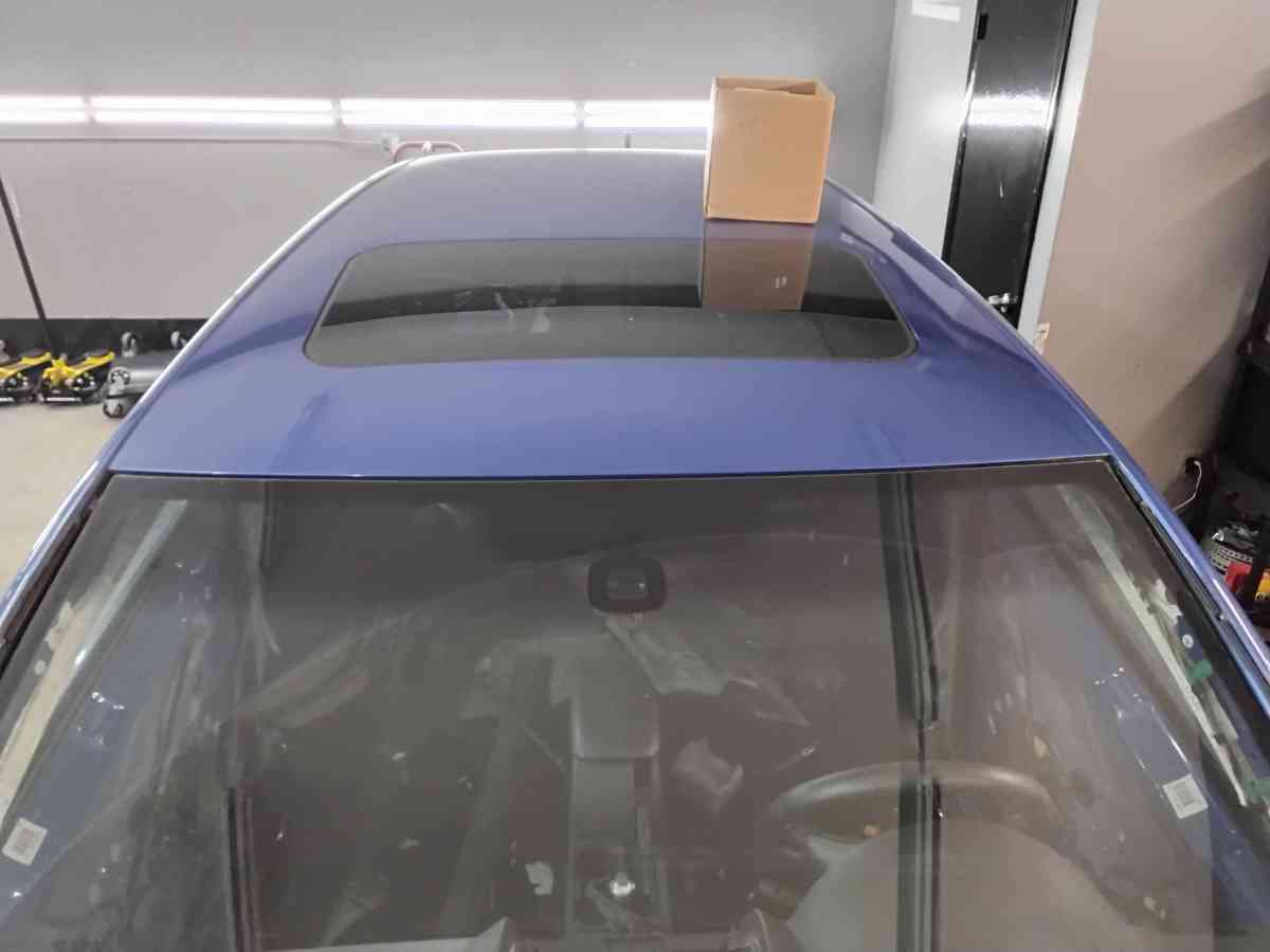 Nice 2008 VW R 32 Shell Carpet and Sunroof No Doors OEM