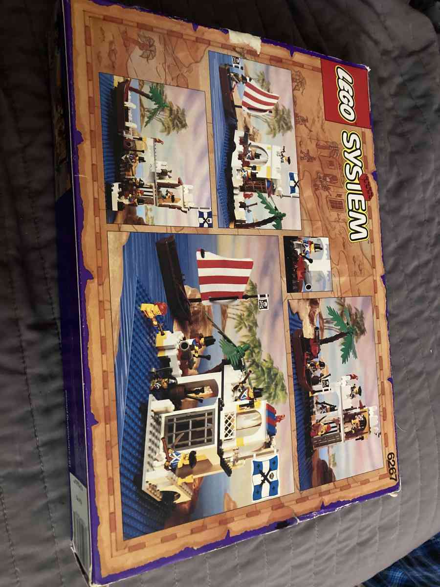 pirate Lego set