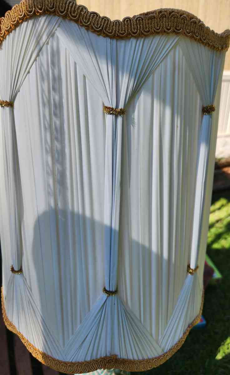 Vintage Lamp Pinch Pleat Drum Lamp