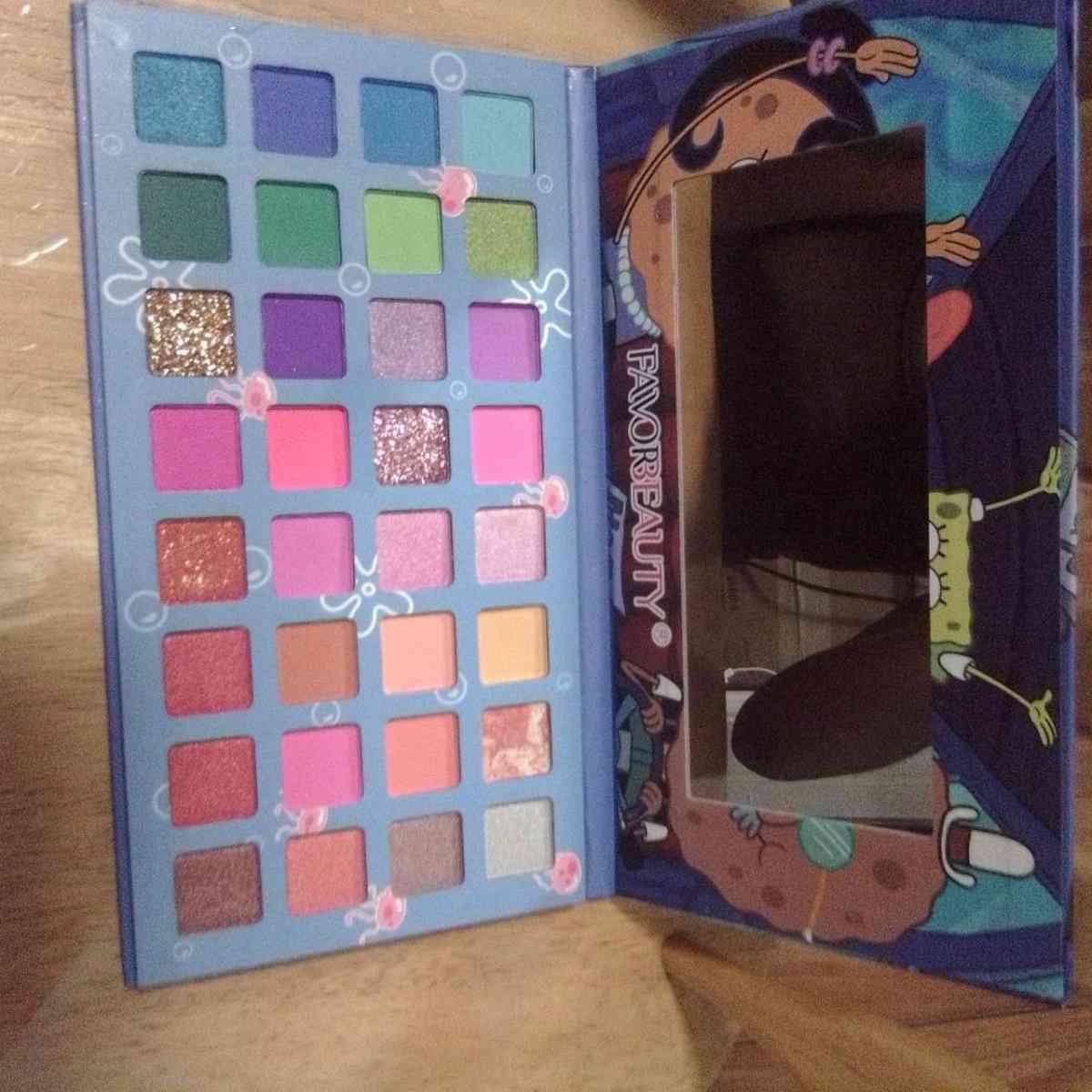 Favor Beauty Eyeshadow Palette