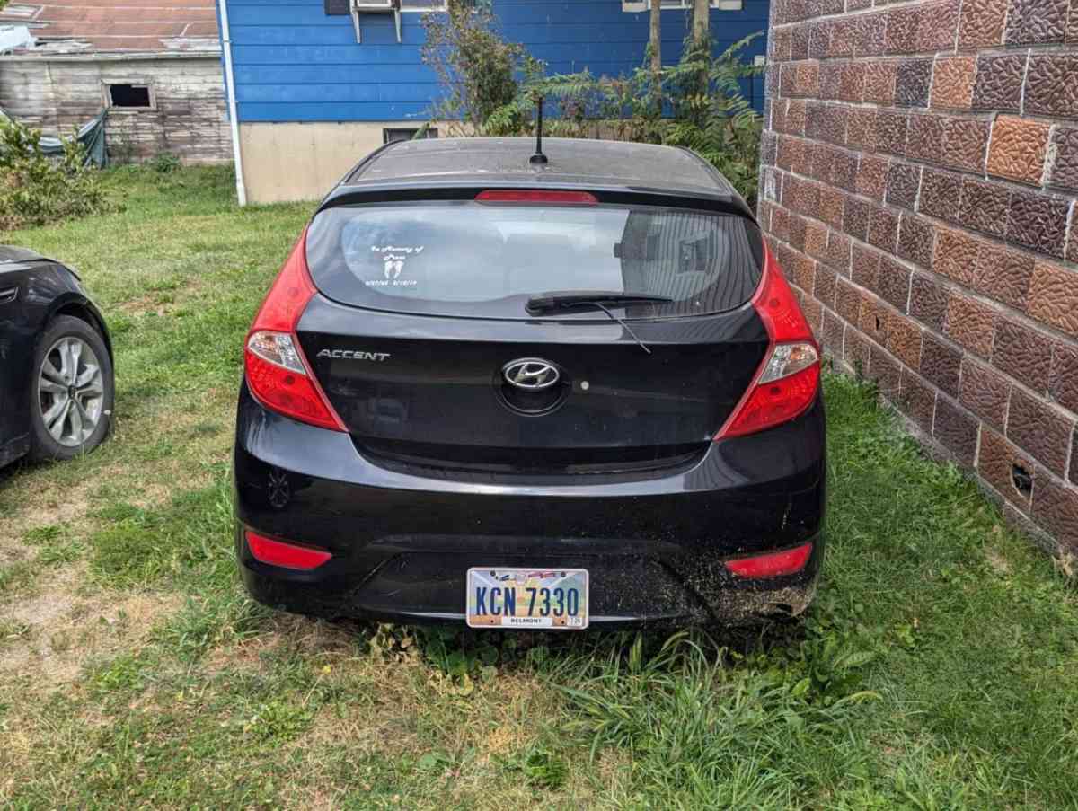 2014 Hyundai Accent hatchback