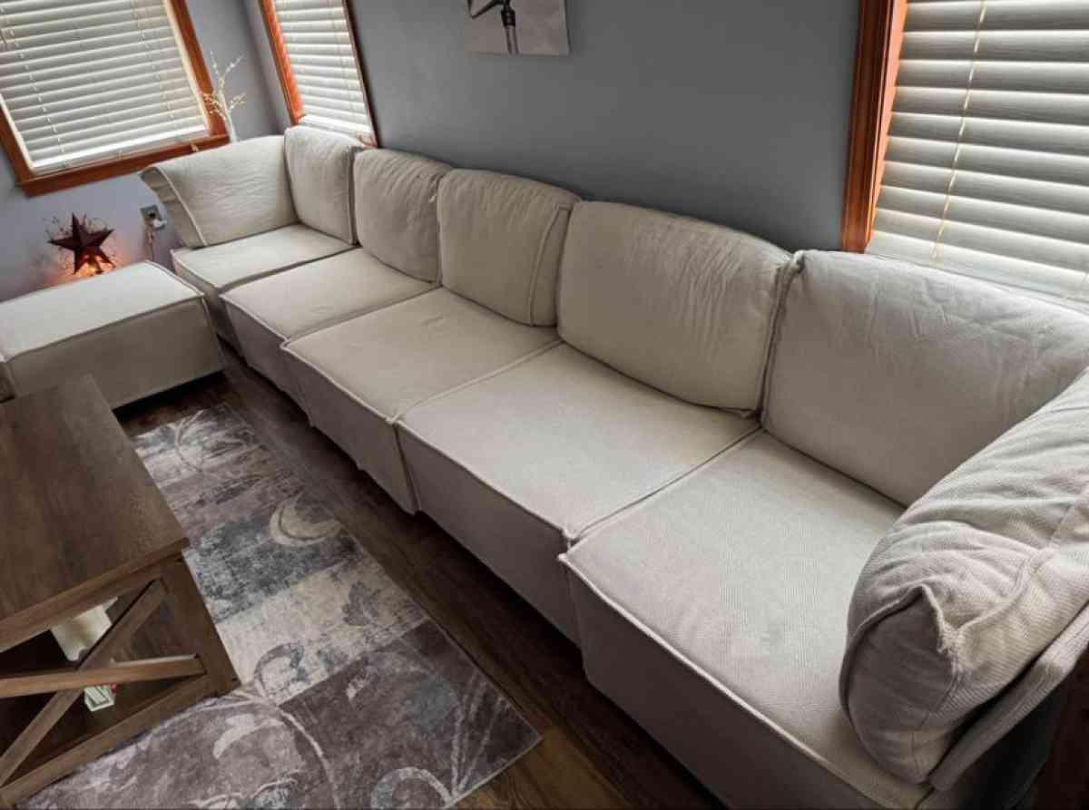 5 Piece Sectional wsquare otterman