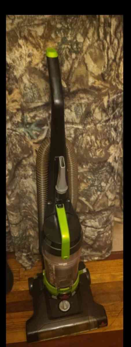 Bissell Powerforce Helix Turbo Rewind Pet Upright Vacuum