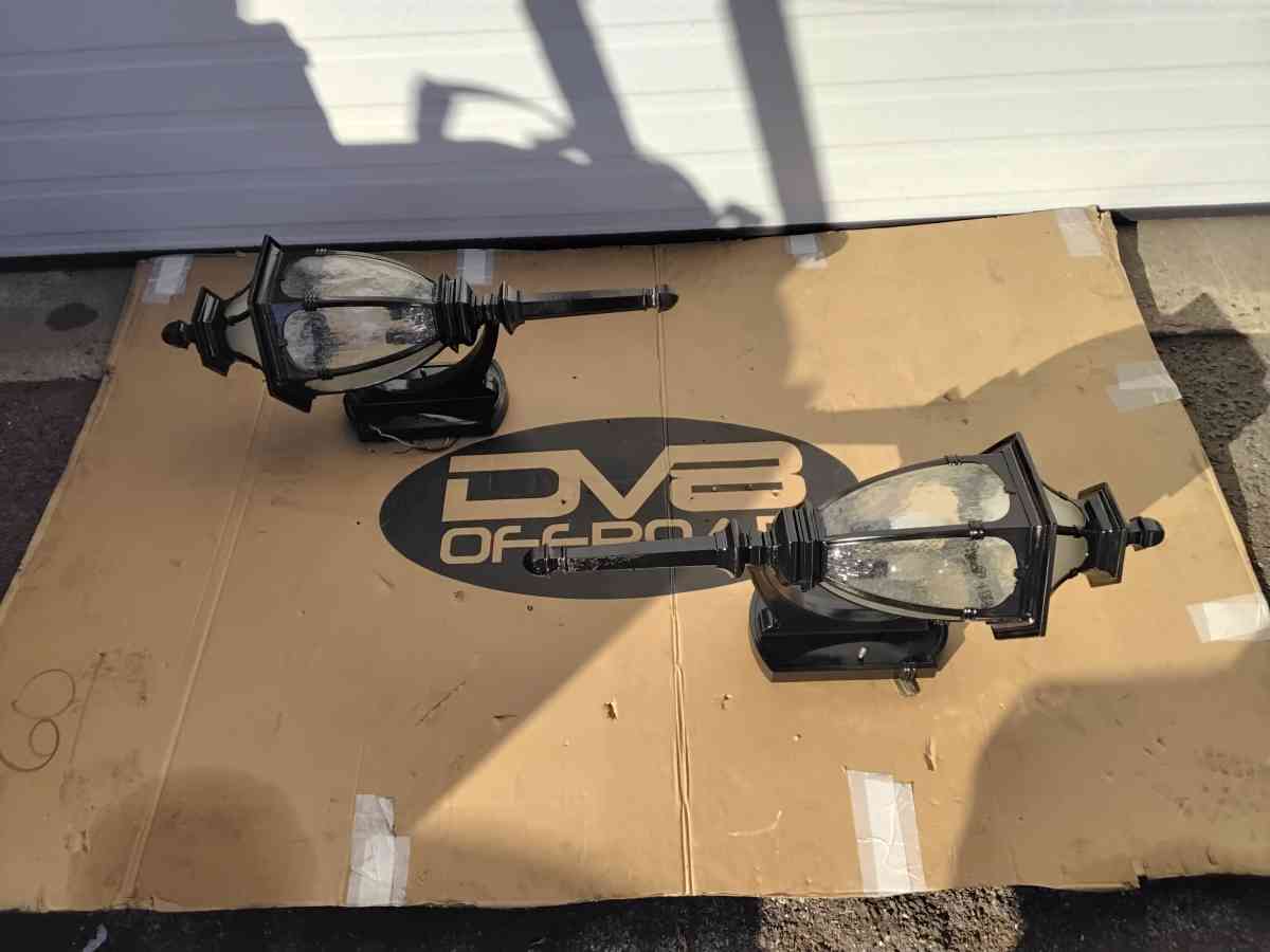 Nice Black Large Outdoor Lantern Style Look Like New