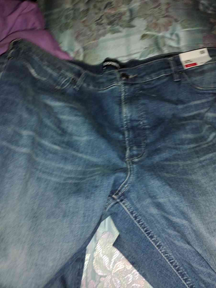brand new never worn Express jeans size 18R