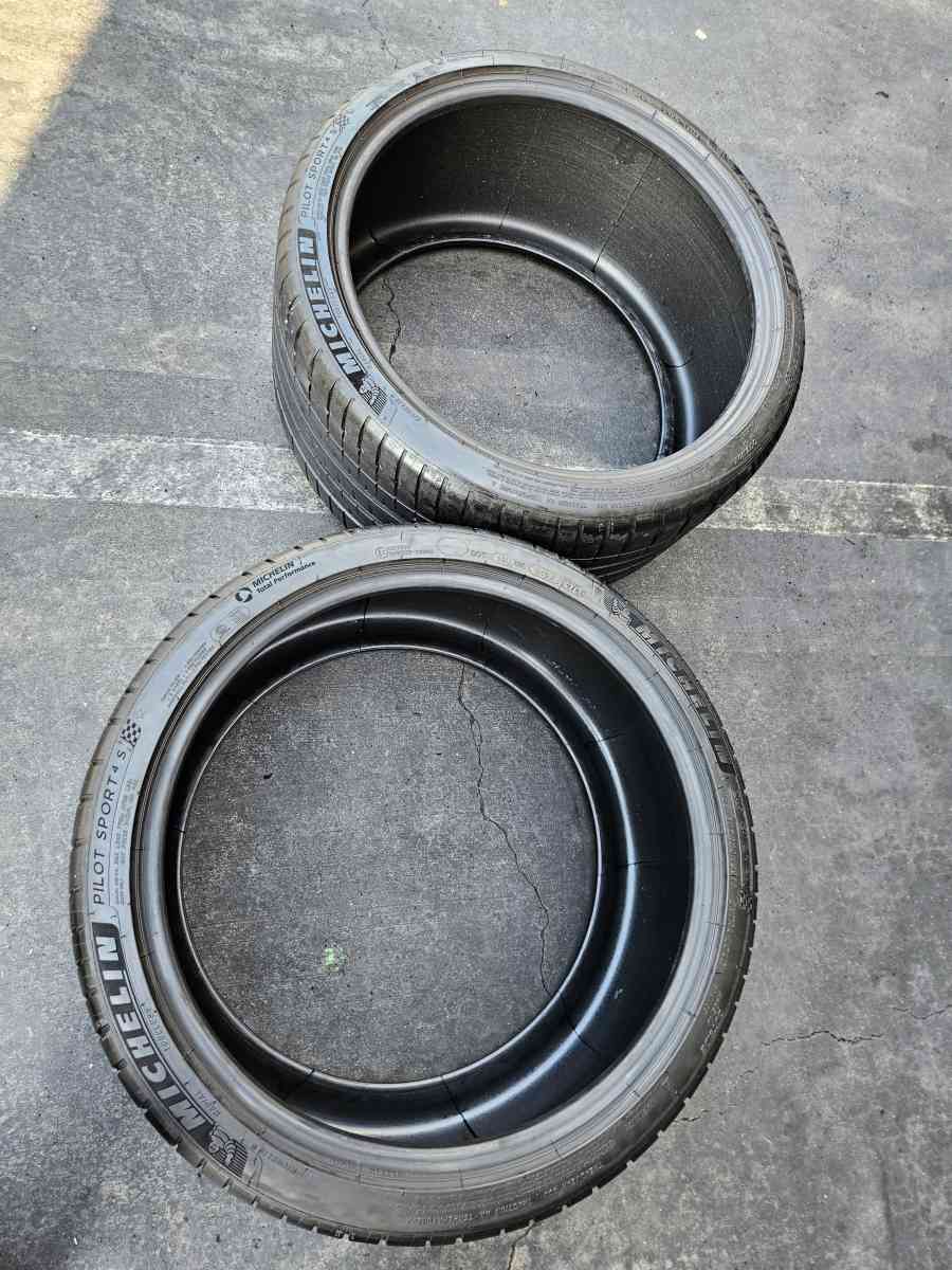 2 PCS OF TIRES MICHELIN PILOT SPORT 4S
