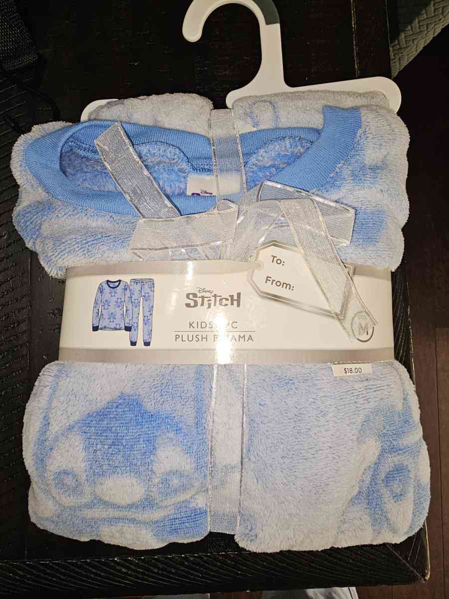 Disney Stitch kids pijamas size 8