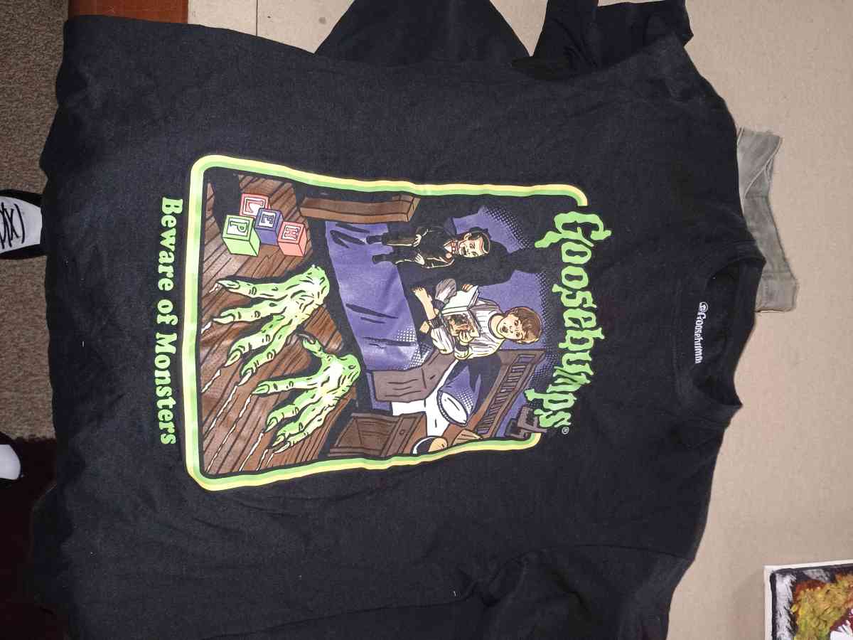 mens tshirts size large and XL  and jeans shorts size 36