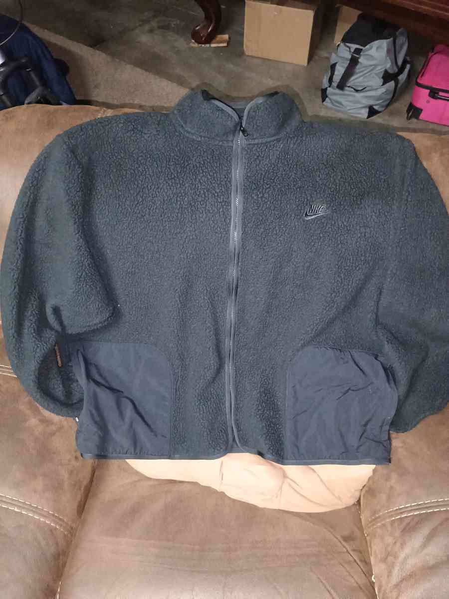 mens Nike fleece jacket size xl