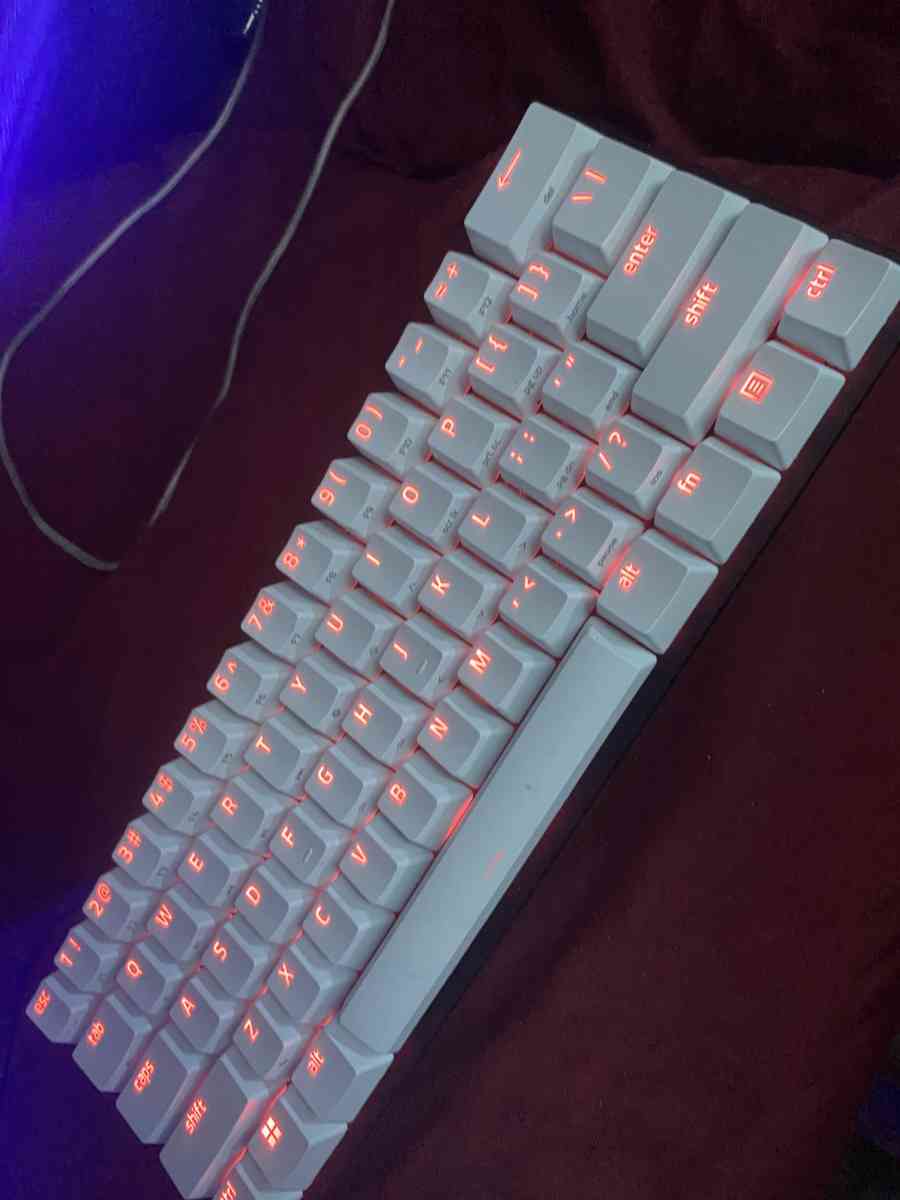 Razor Huntmans limited edition keyboard